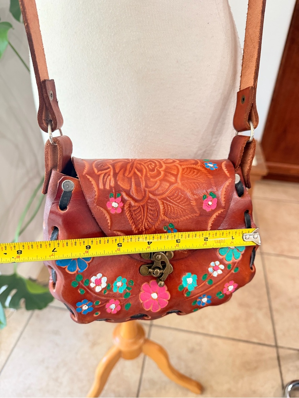 Tooled Leather Floral Crossbody Bag Brown Boho Purse - Picture 4 of 10